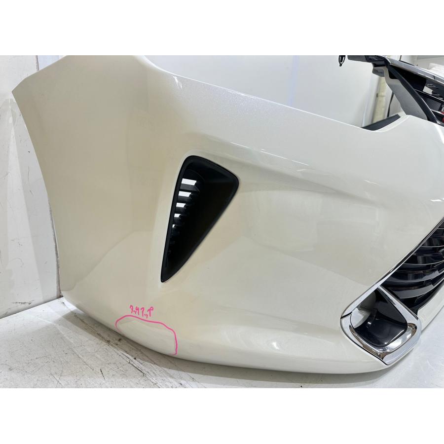 カムリ AVV50 後期 純正フロントバンパー 52119-33830 カムリ AVV50 後期 純正フロントバンパー 52119-33830 パール070 （B62