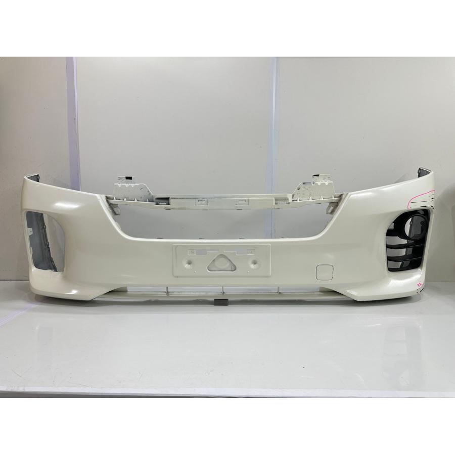 キャラバン NV350 E26 後期 純正フロントバンパー パール 62022-5YA0H