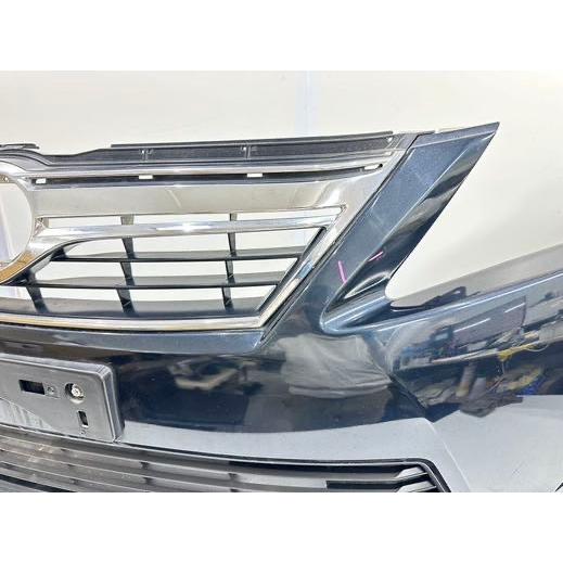 軽キズ】カムリ AVV50 前期 純正フロントバンパー ダークスチール