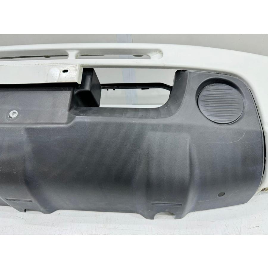 ジムニー JB23W 純正 フロントバンパー 71712-81AA0 ジムニー JB23W 純正フロントバンパー 白ソリッド 71712-81AA0 （B72