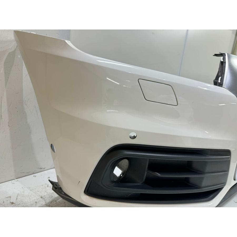 商談中】 ◇アウディ・フロントバンパー/ホワイト系◇