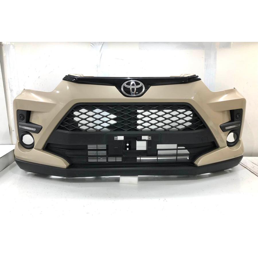トヨタ ライズ Z A200A 純正 フロントバンパー〈グリル、ガーニッシュ  