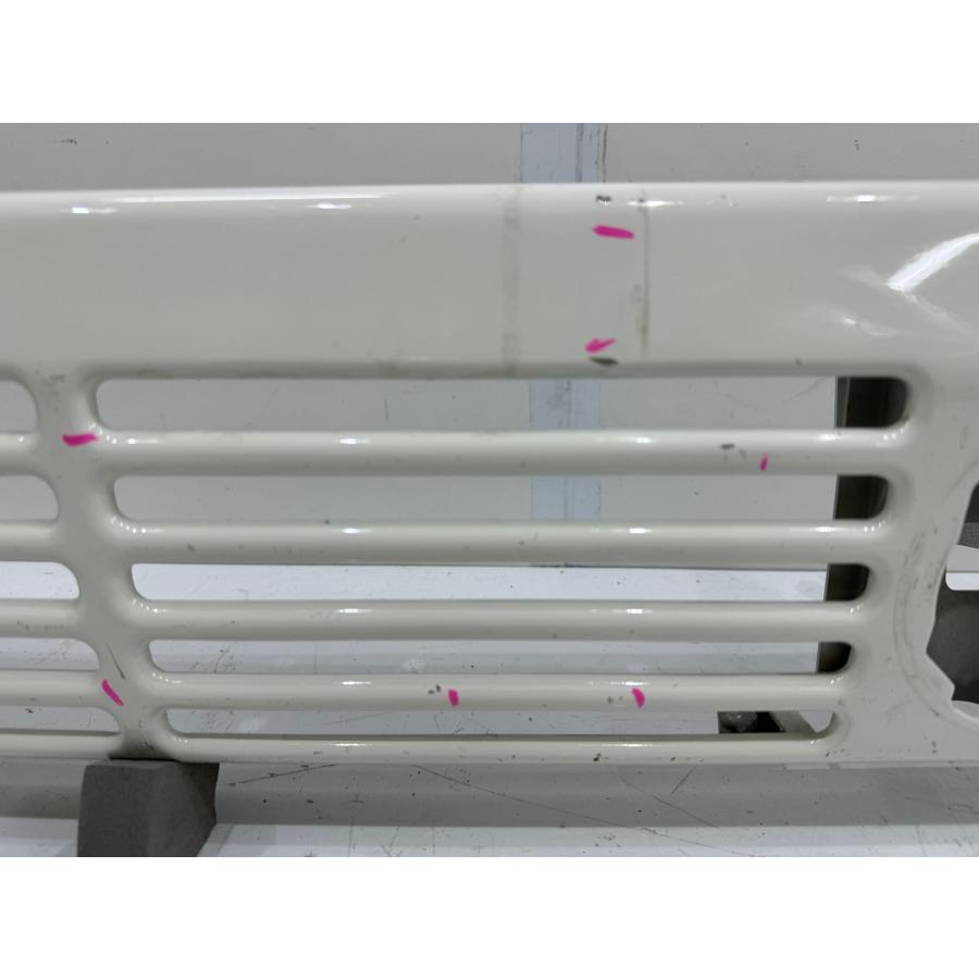 w463 フロントバンパー　右　コーナーキャップ　白 ベンツ W463 Gクラス ゲレンデ 純正フロントバンパー 白ソリッド （B92