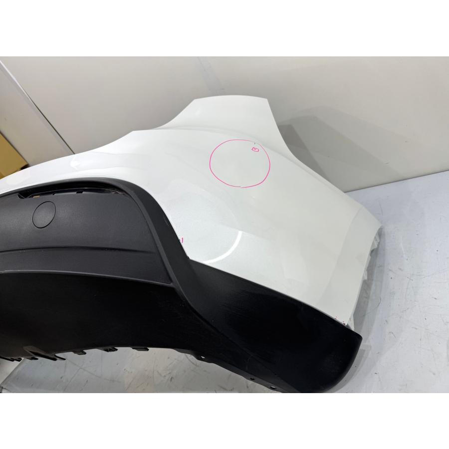 テスラ/モデルY 純正リアバンパー パール 15401-120-01 （B98-40