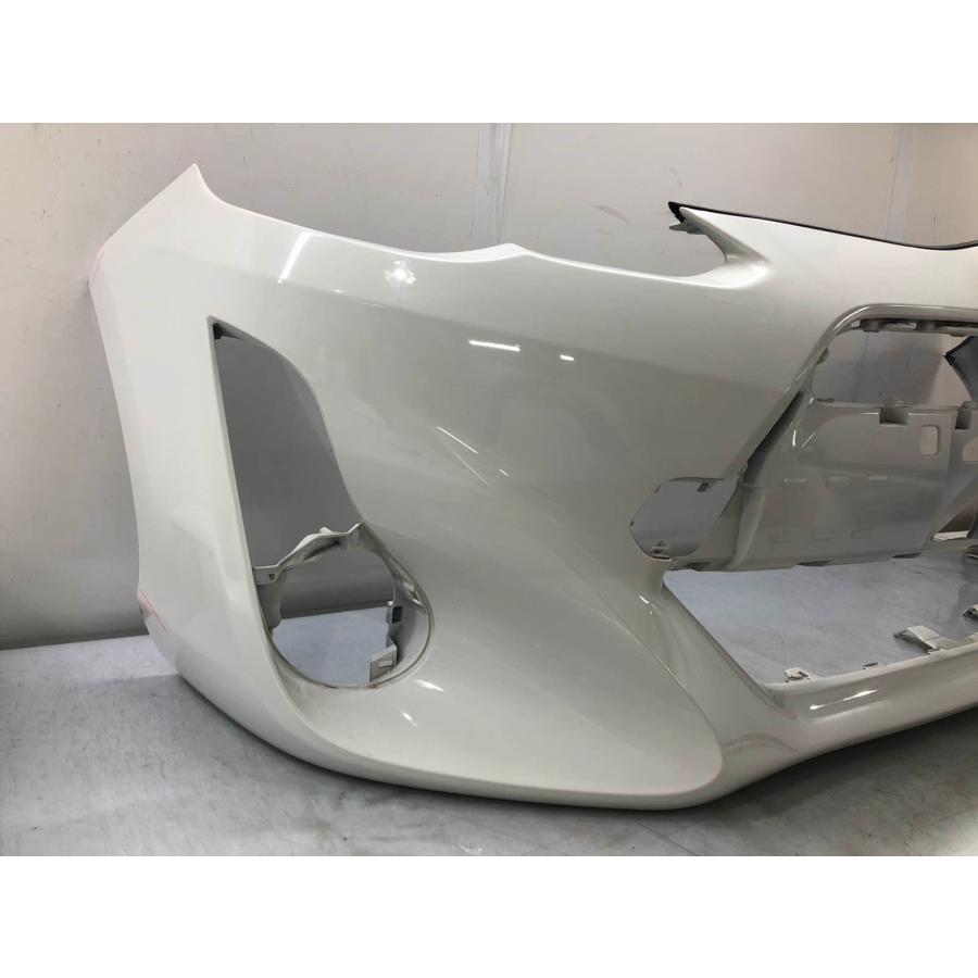 トヨタ アクア NHP10 中期 純正 フロントバンパー 52119-52A10