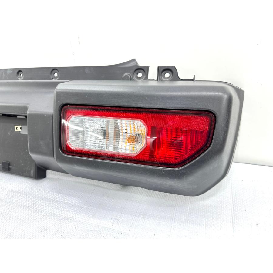 ジムニー JB64W 純正リアバンパー・テールライト 素地 71711-77R （C12