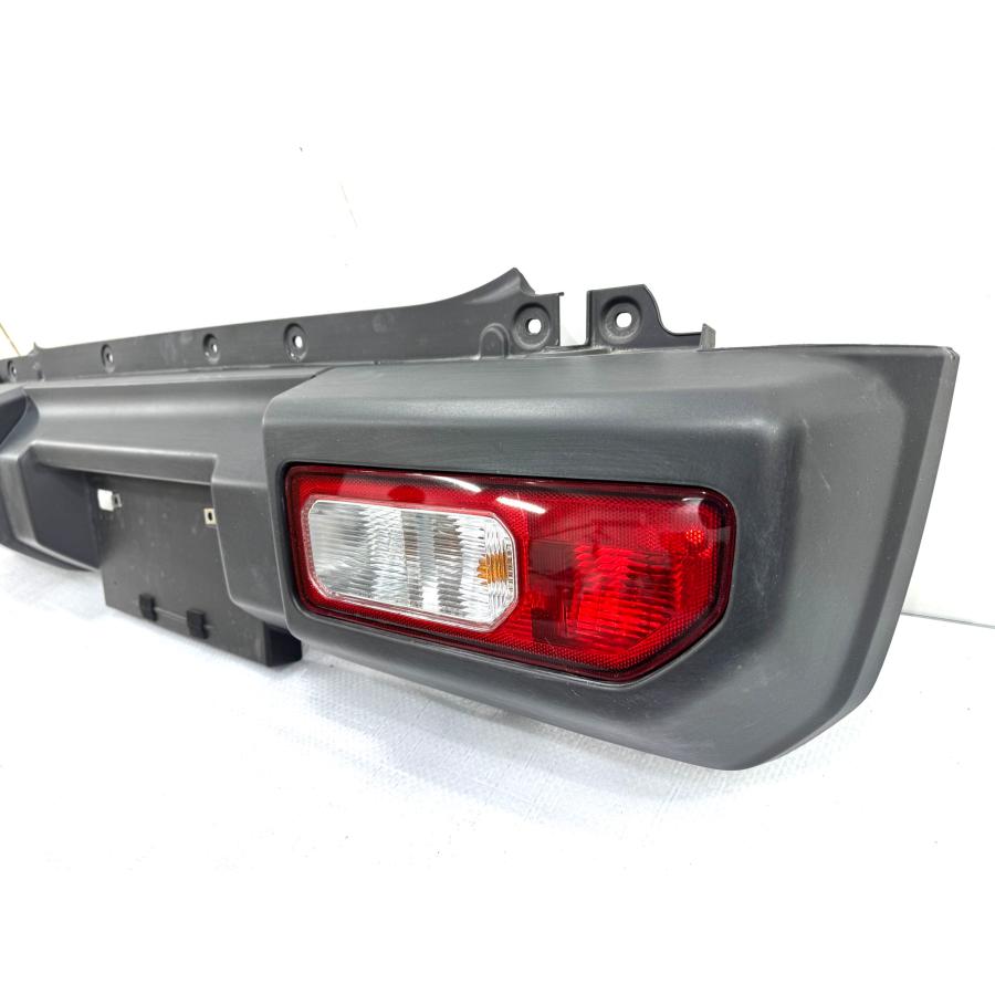 ジムニー JB64W 純正リアバンパー・テールライト 素地 71711-77R （C12