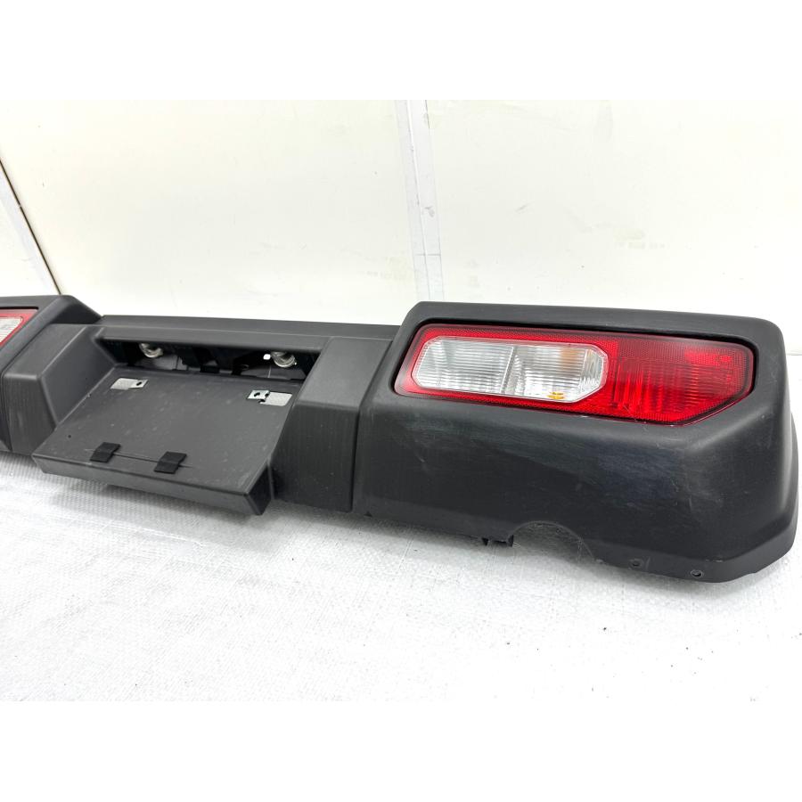 ジムニー JB64W 純正リアバンパー・テールライト 素地 71711-77R （C12