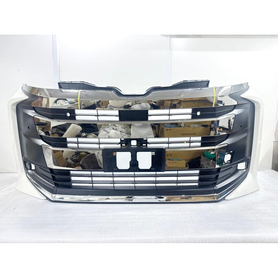 中古　ノア　 ZWR90W フロントバンパー　センサー付き　リテーナー付き ノア90 MZRA90/ZWR90 純正フロントバンパー パール （C12-9） : Re