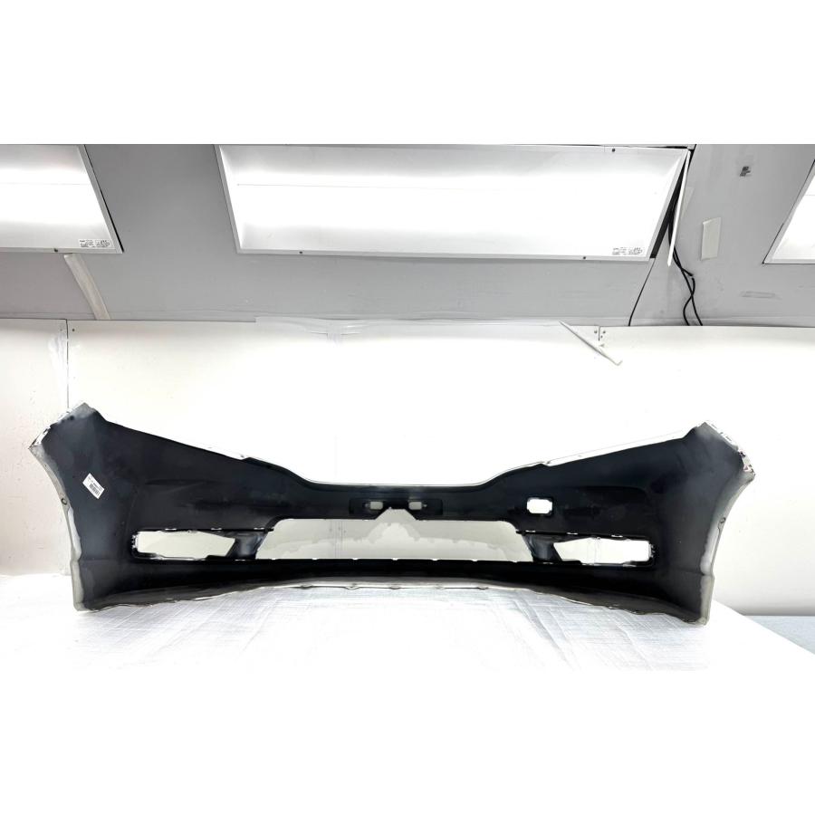 シャトル GP7 GP8 後期 純正フロントバンパー71101-TD4-J500 ホンダ シャトル GP7/8 GK8/9 後期 純正 フロントバンパー 71101-TD4