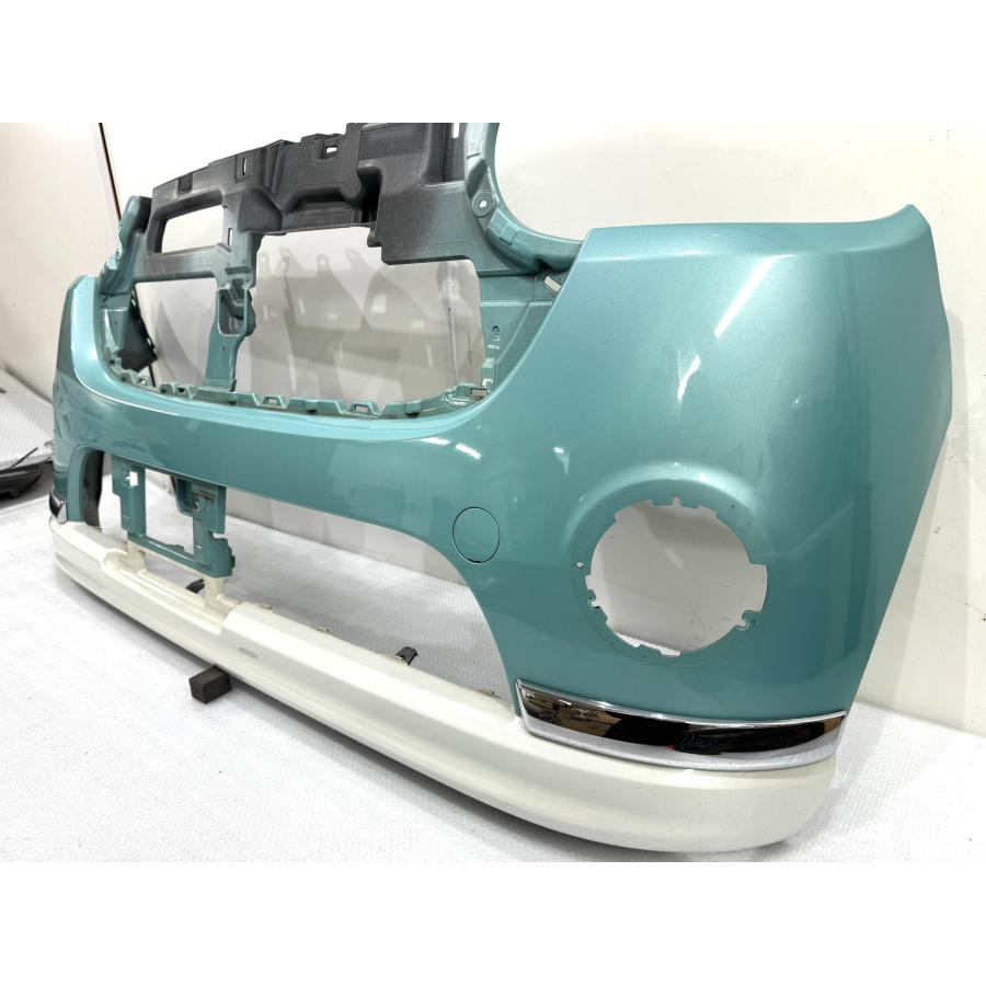 ムーブキャンバス　LA800S フロントバンパー ムーヴキャンバス LA800S 純正フロントバンパー ミントXE7 52119-B2C80
