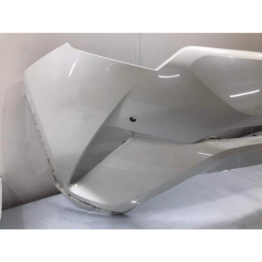 トヨタ C-HR ZYX10/NGX10 前期 純正 フロントバンパー 52119-10410