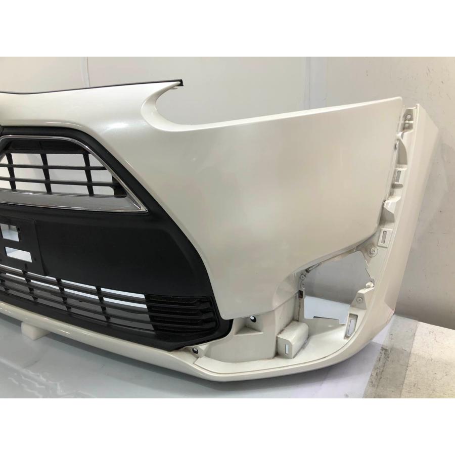 トヨタ シエンタ ハイブリッド NHP170G 前期 純正 フロントバンパー