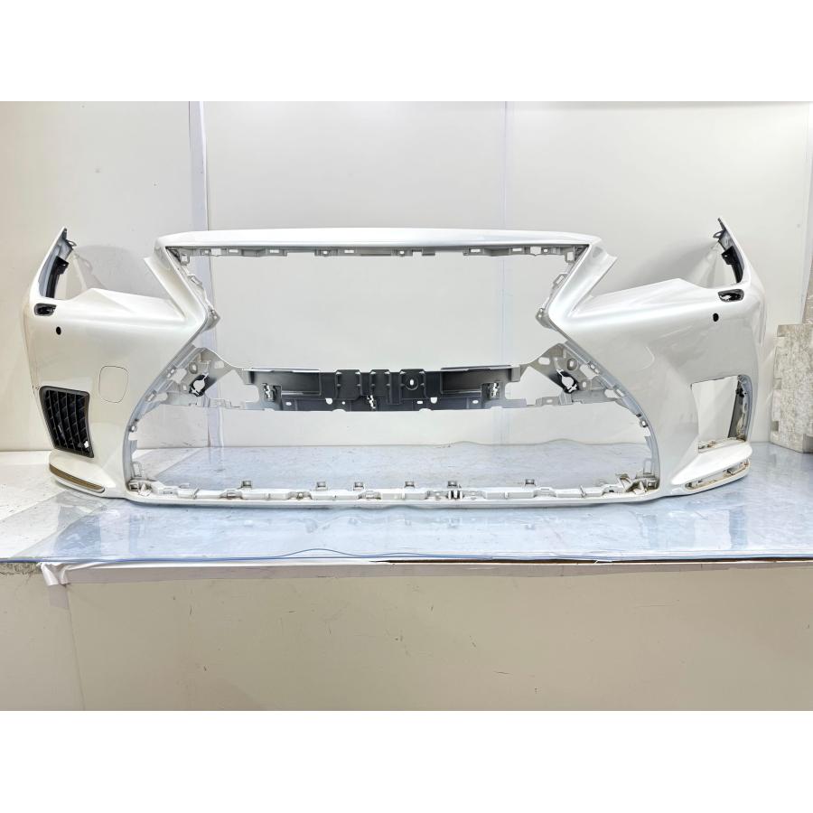 レクサスLS500 VXFA50/GVF50 後期 純正フロントバンパー パール085