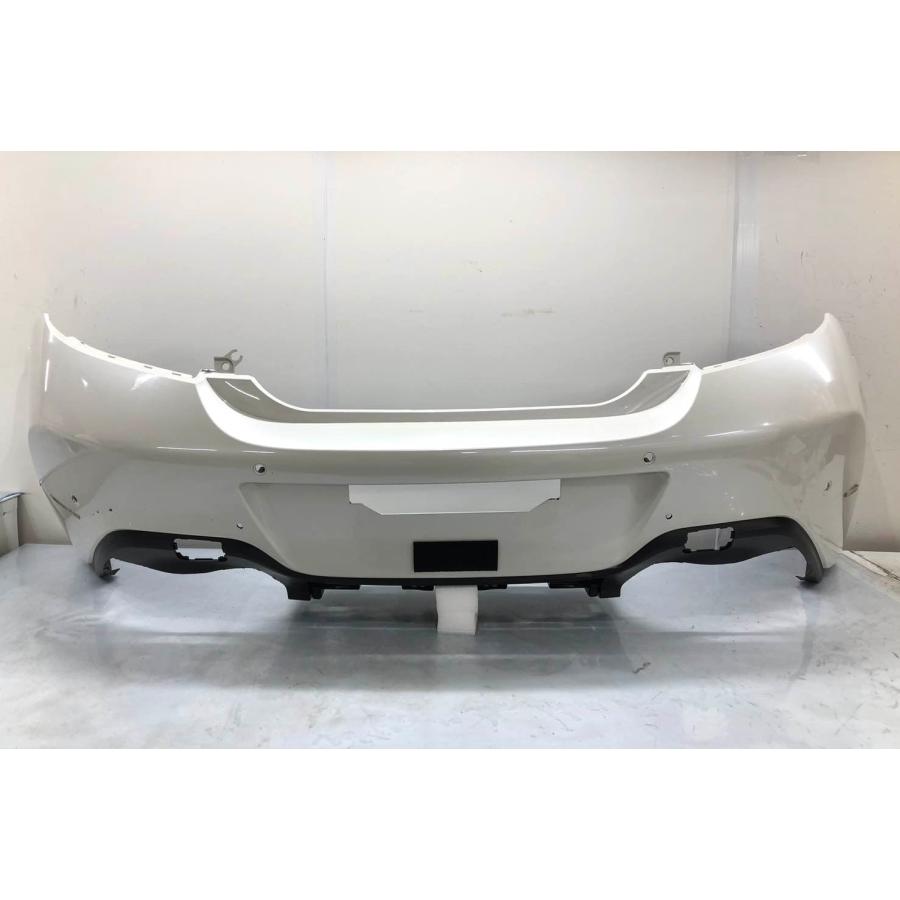 トヨタ GR86 ZN8 純正 リアバンパー 〈カット有〉57704CC502 パール