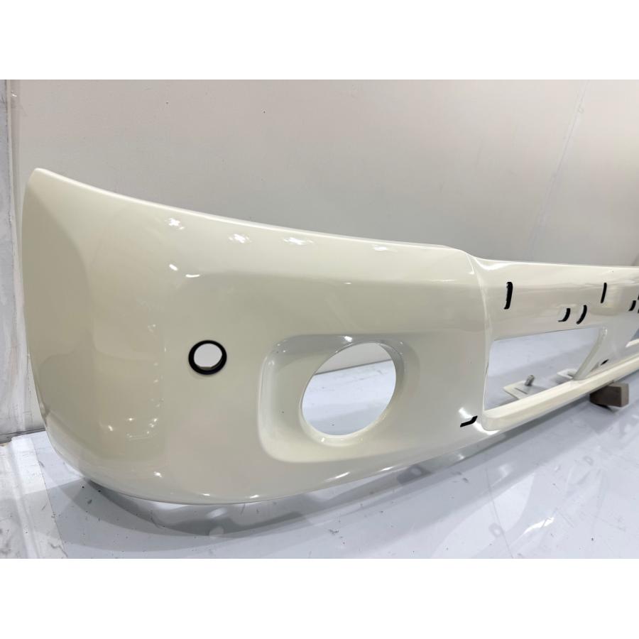 未使用】ダイナ/デュトロ XZU600/XZC600 純正フロントバンパー 白