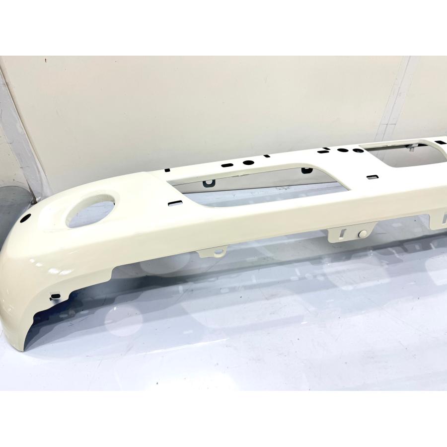 未使用】ダイナ/デュトロ XZU600/XZC600 純正フロントバンパー 白