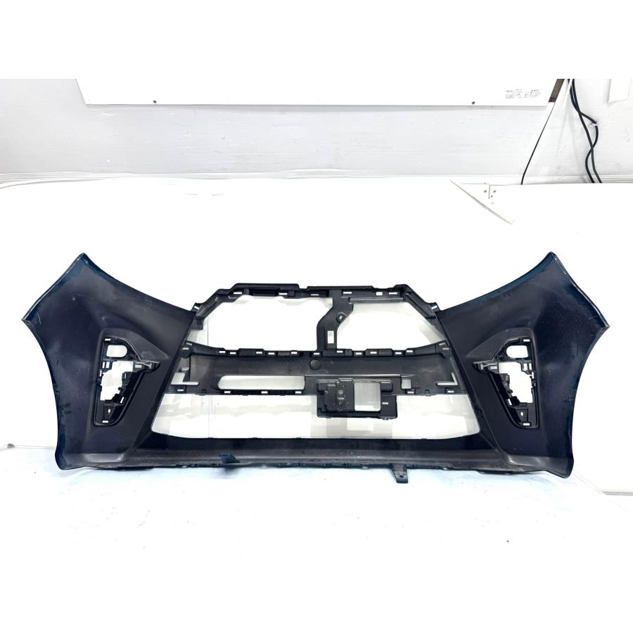 現行タントカスタム　純正フロントバンパー ダイハツ タントカスタム LA650S LA660S 前期 純正 フロントバンパー