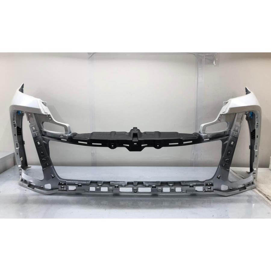 ヴェルファイア30後期純正フロントバンパー　カラー070　パールホワト ヴェルファイア30後期純正フロントバンパー カラー070 パールホワト