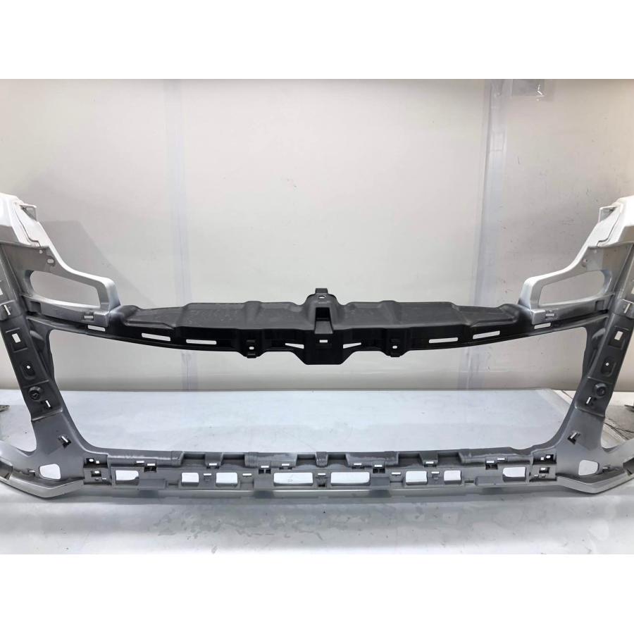 ヴェルファイア30後期純正フロントバンパー　カラー070　パールホワト ヴェルファイア30後期純正フロントバンパー カラー070 パールホワト