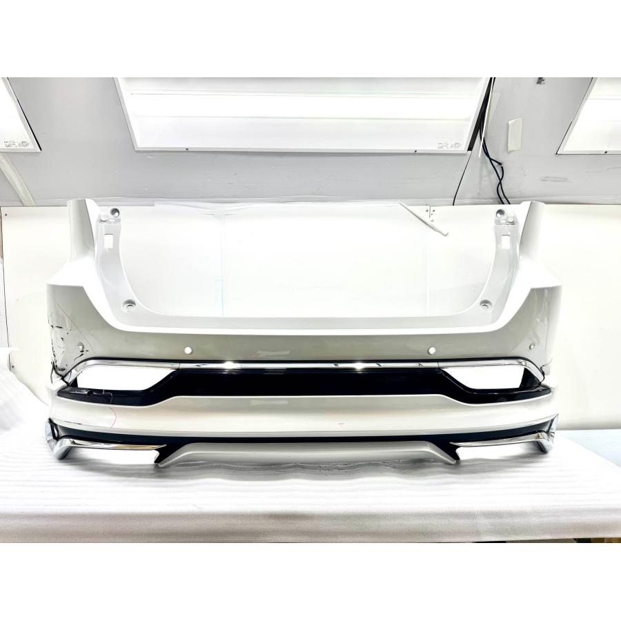 ☆ジャンク☆ トヨタ ハリアー AXUH80 MXUA80 純正 リアバンパー