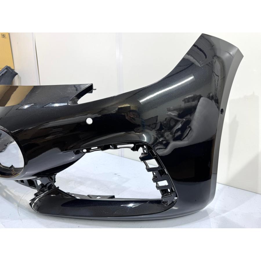 マセラティ/グラントゥーリズモ M189 純正フロントバンパー 黒