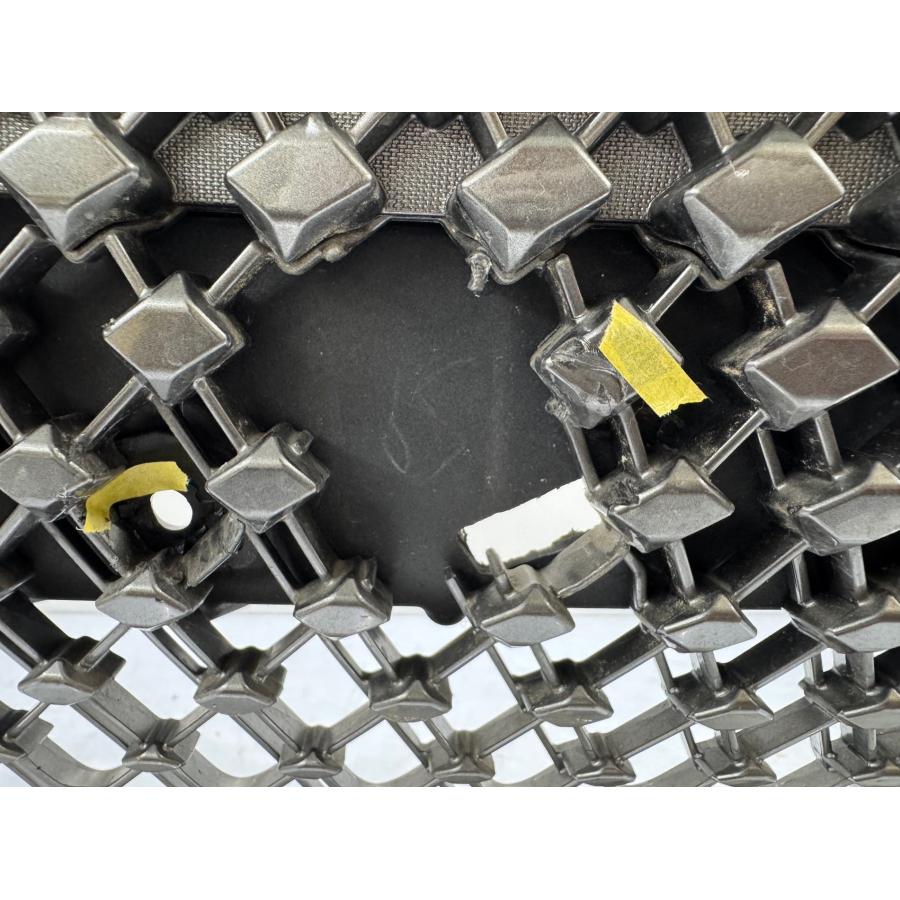 レクサスLC500/LC500h URZ100/GWZ100 純正フロントバンパー 黒 52119