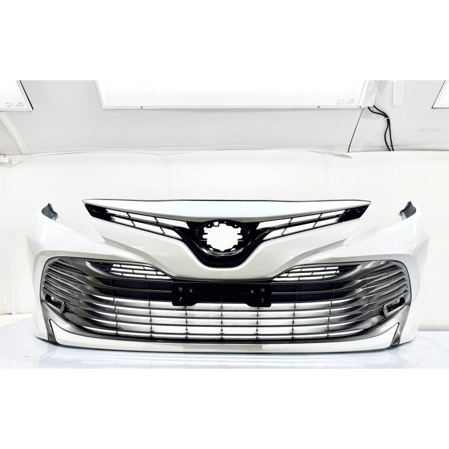 トヨタ カムリ AXVH70 前期 純正 フロントバンパー ロア フォグ付き