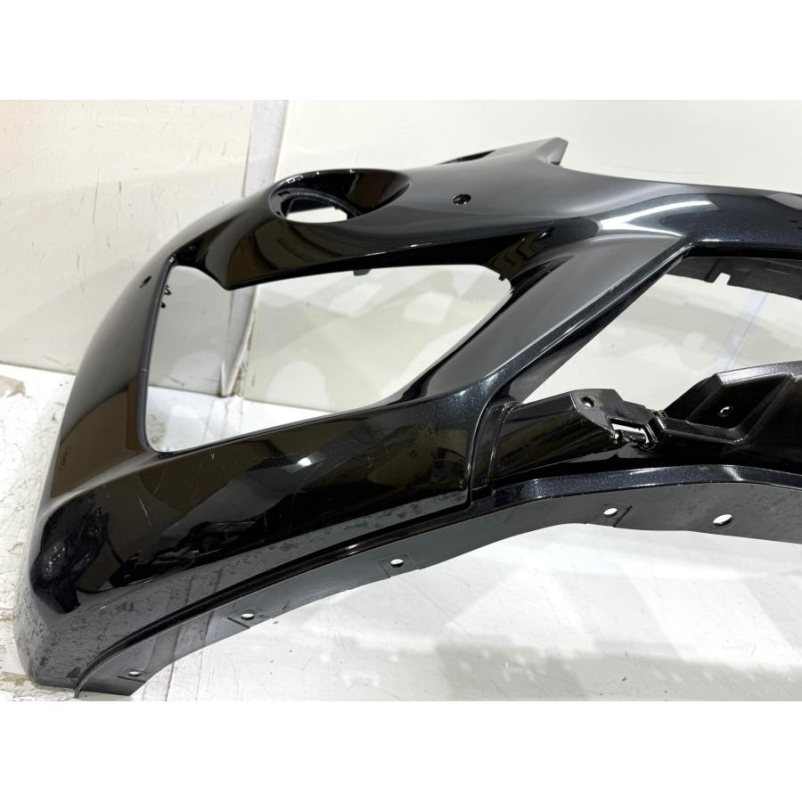 マセラティ/レヴァンテ 純正フロントバンパー 黒メタリッック