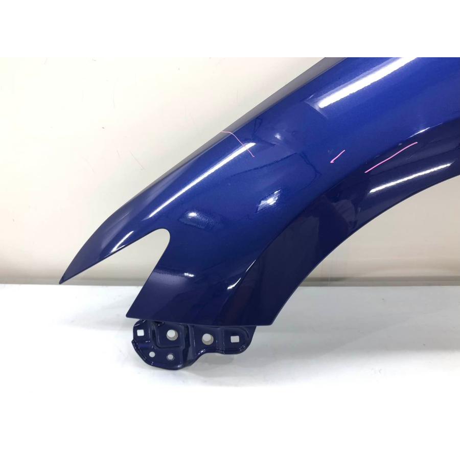 左フェンダーパネル トヨタ GR86 ZN8 純正 左 フェンダー パネル〈ガーニッシュ付