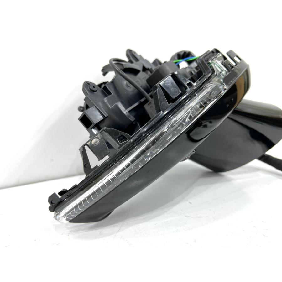 ボルボ V60/S60 2019 純正ドアミラー 右 048506/31477585 （10G