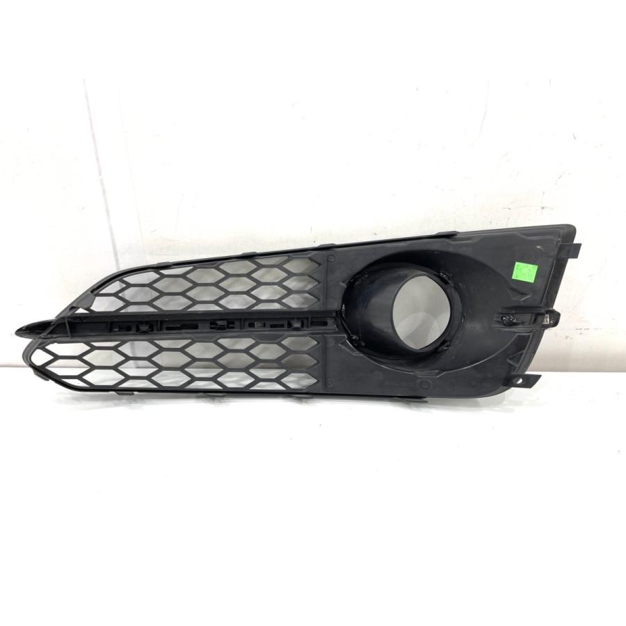 アウディ A8 D4 純正フォグカバー 右 カ−ボン付 4H0807680 （G25-93