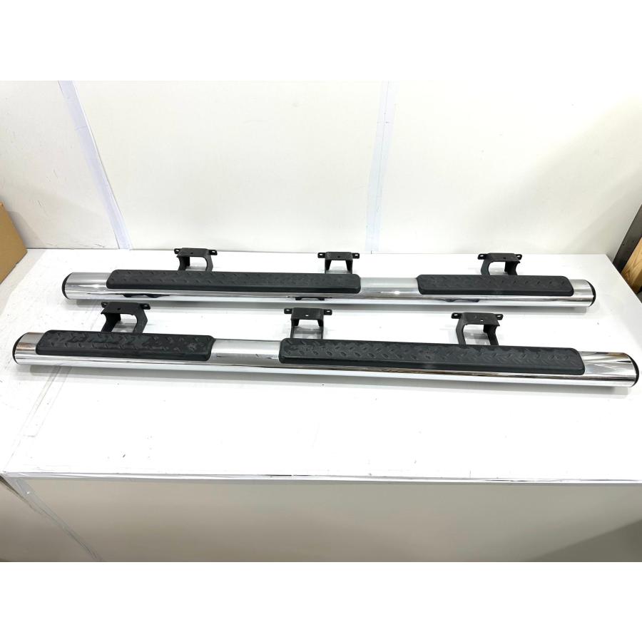 Jeep/ジープラングラー　JK　純正サイドステップ左右　4ドア用 Jeep/ジープラングラーJK純正サイドステップ左右4ドア用