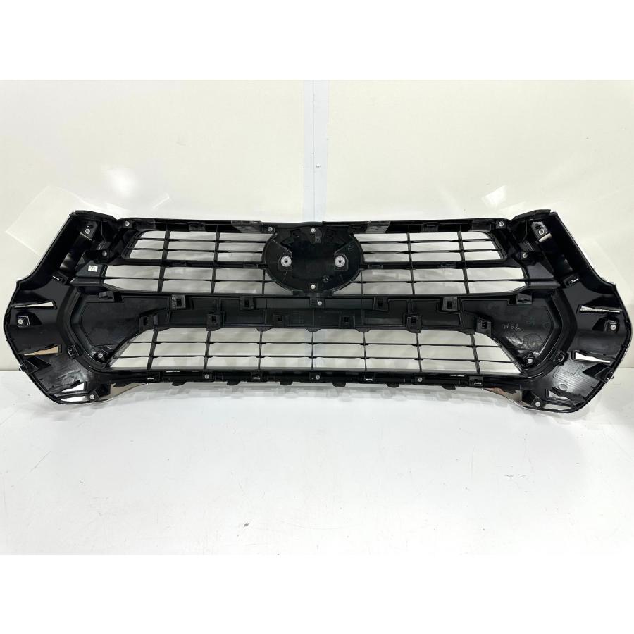 ハイラックス GNU125 後期 純正フロントグリル 53111-0KB20・53100