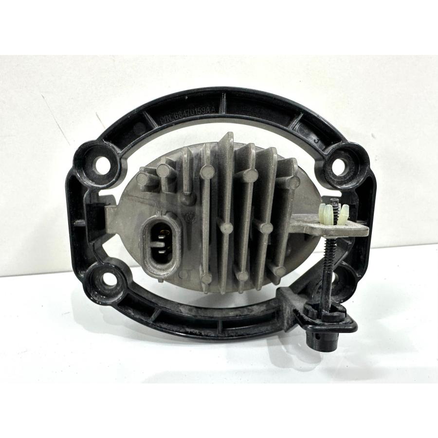 Jeep/コンパス 純正LEDフォグライト左右セット 68470159AA （G29-75