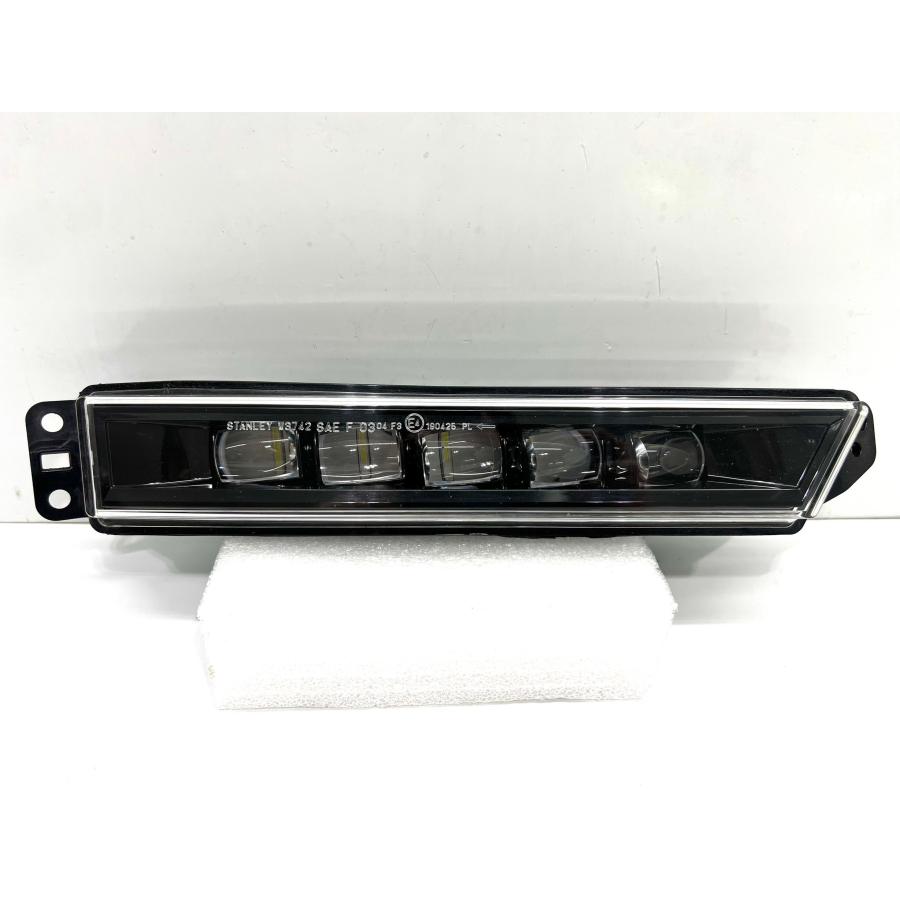 ☆良品☆ ホンダ ステップワゴン スパーダ RP3/4/5 後期 純正 右
