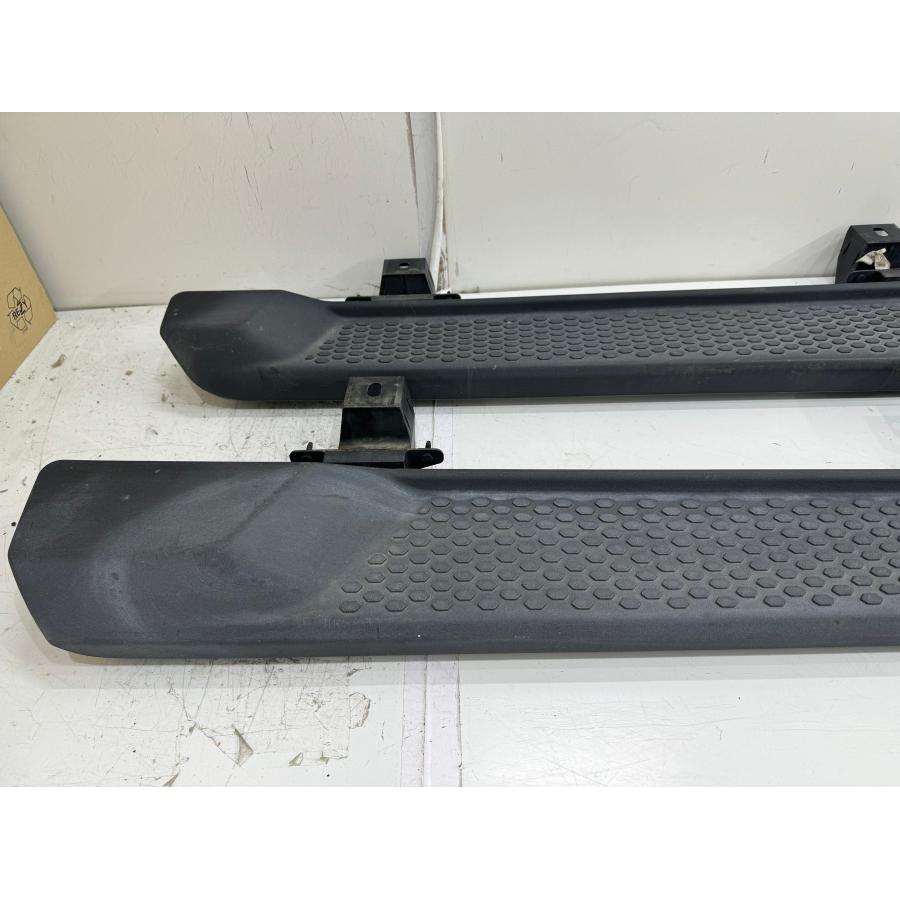 Jeep/ジープラングラー JL 純正サイドステップ左右セット 素地