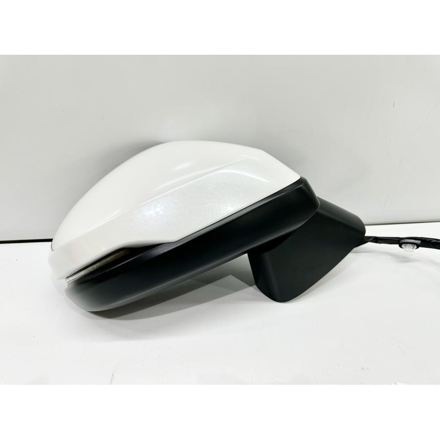 ☆未使用☆ ホンダ ヴェゼル RV3/5 純正 右 ドアミラー 76200-3M0