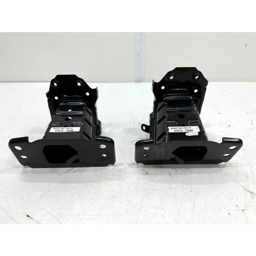 未使用】カローラスポーツ 210系 ZWE211/NRE210 純正フロントバンパー