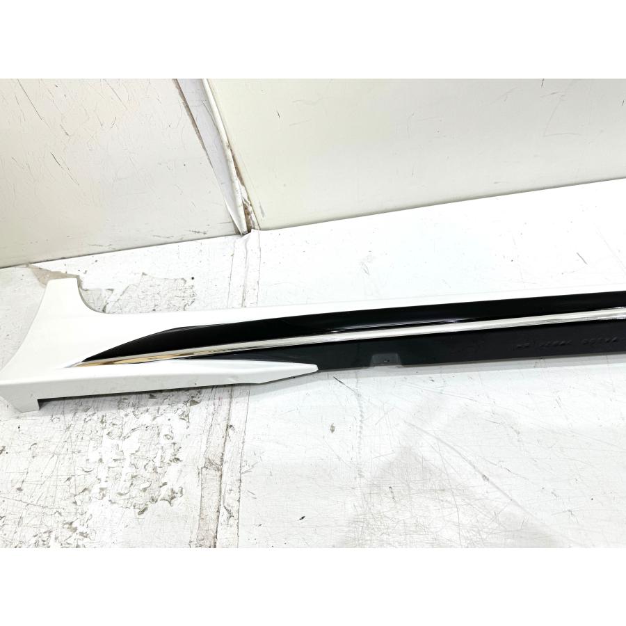 未使用・TRD】カムリ70 AXVH70 サイドステップ 右 パール MS344-33004