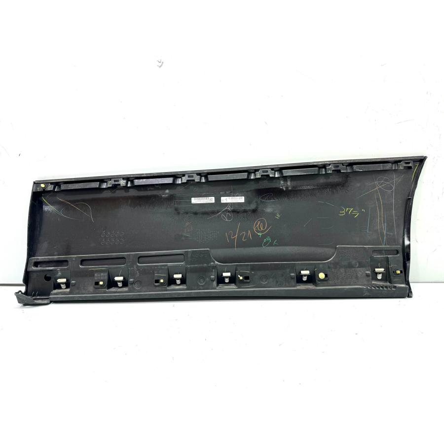 トヨタ ヴォクシー ZRR80 純正 右 リアドアパネル 76905-28080 紫メタ