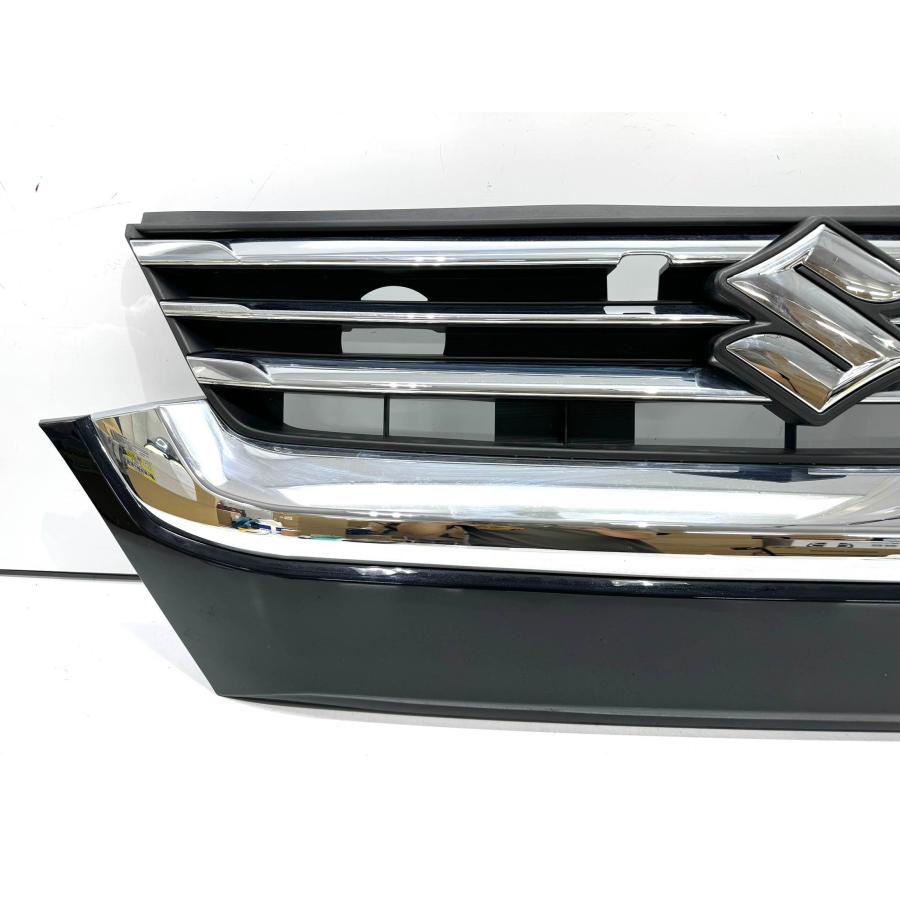 ☆美品☆ スズキ ソリオ MA37S 純正 フロントグリル カメラ穴