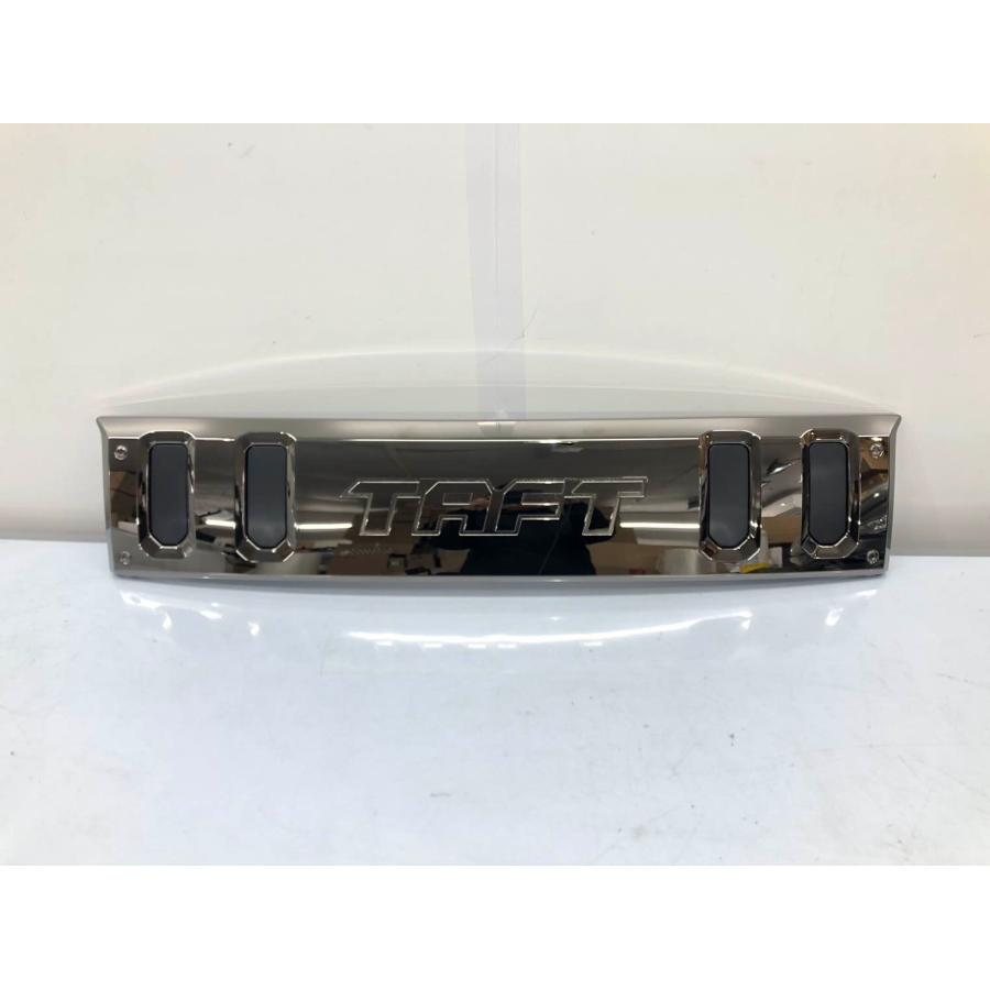 ダイハツ　タフト　LA900s フロントグリル　ラジエターグリル　クロームメッキ ♪未使用♪タフト LA900S 純正 OP フロントグリル 53105-B2600 クロム