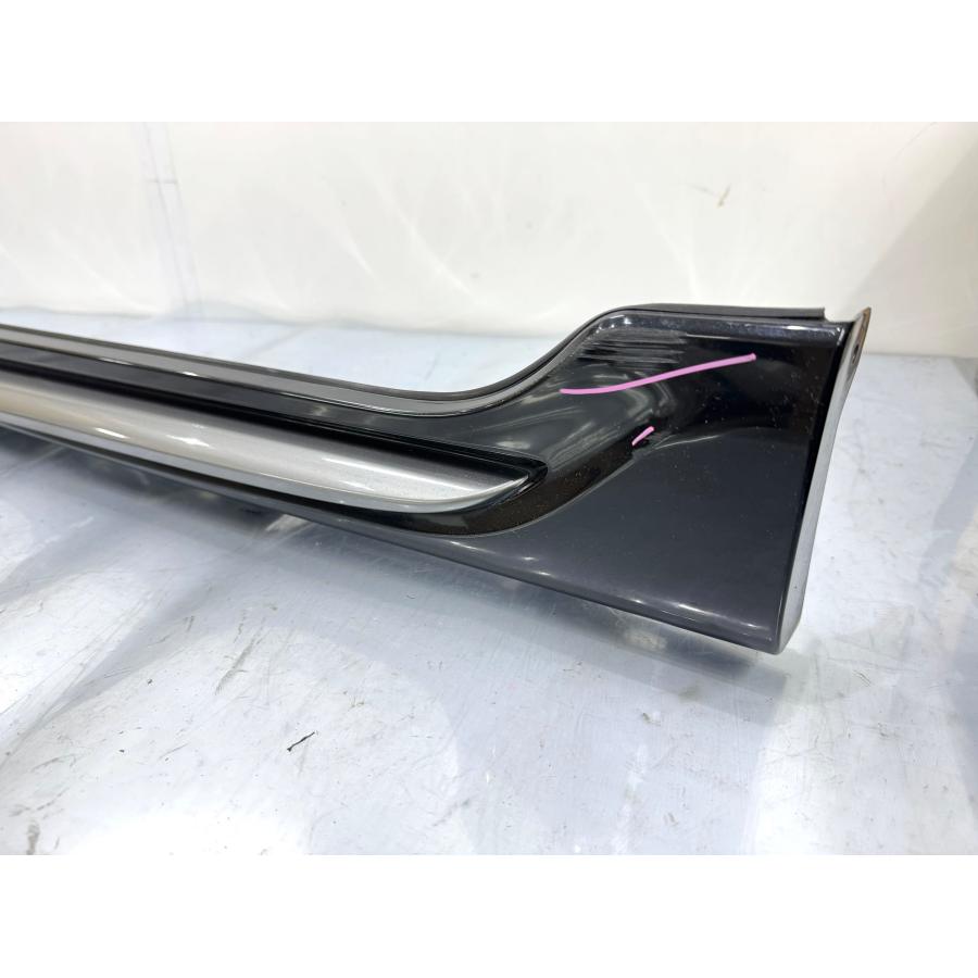 カローラフィールダー NZE161/NKE165 純正OPサイドステップ 左 黒