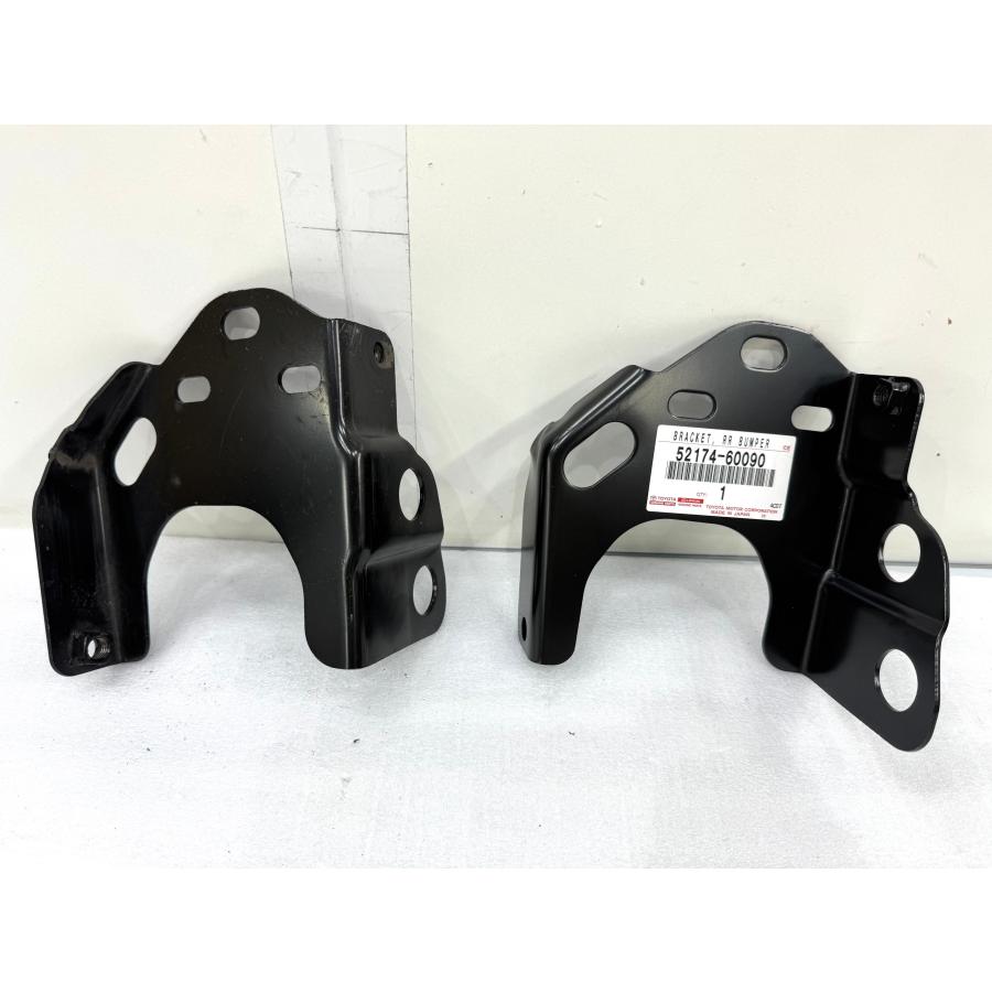 未使用/中古】ランドクルーザー70 GDJ76W 純正リアバンパーブラケット