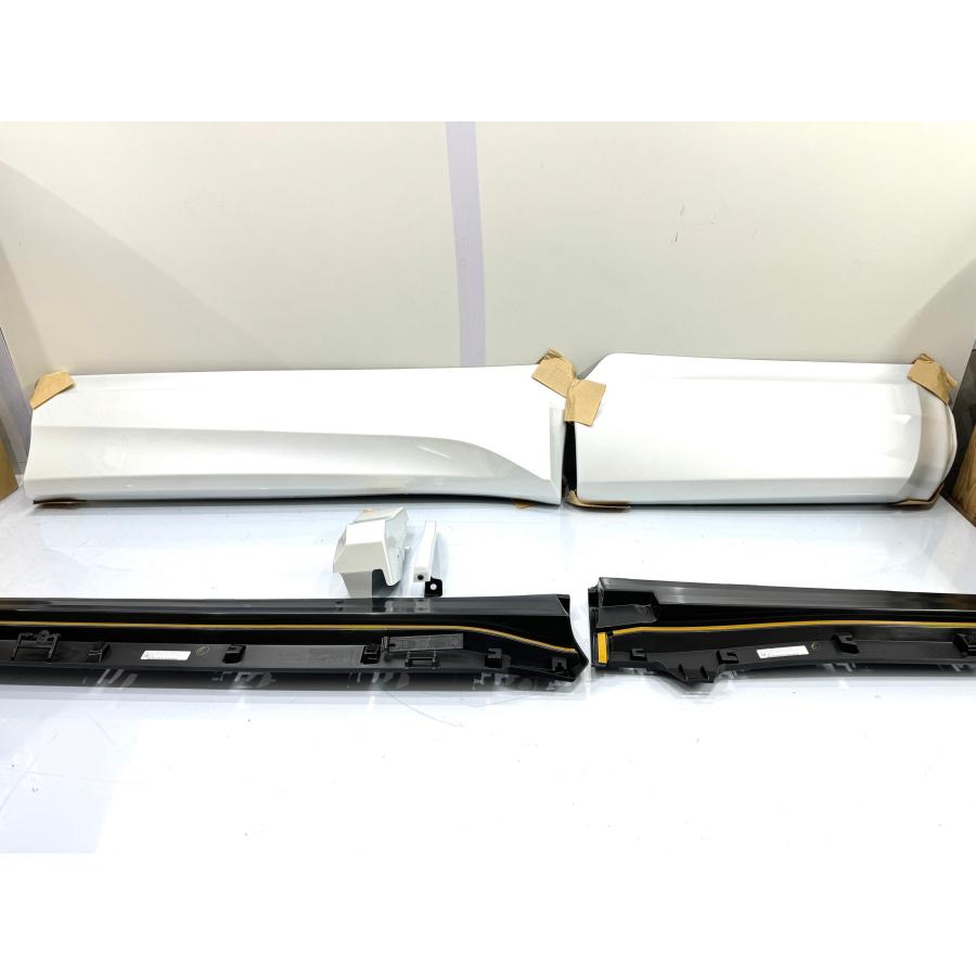 未使用・モデリスタ】カローラクロス ZVG11/ZSG10 サイドスカ−ト 右側