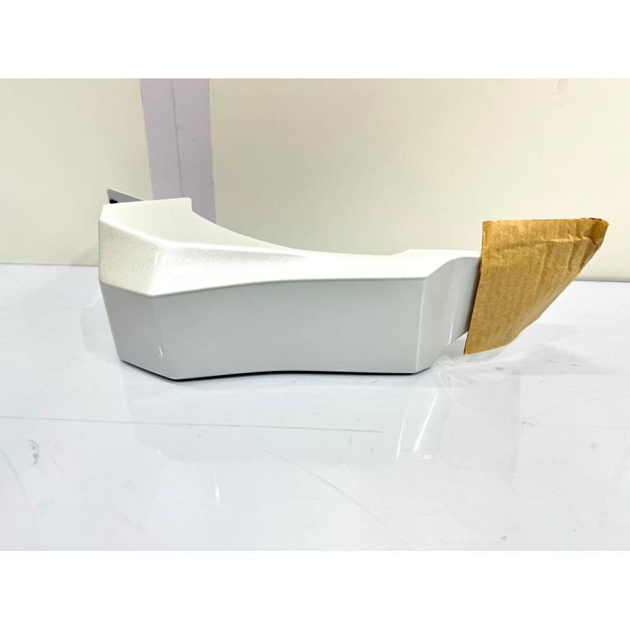 未使用・モデリスタ】カローラクロス ZVG11/ZSG10 サイドスカ−ト 右側