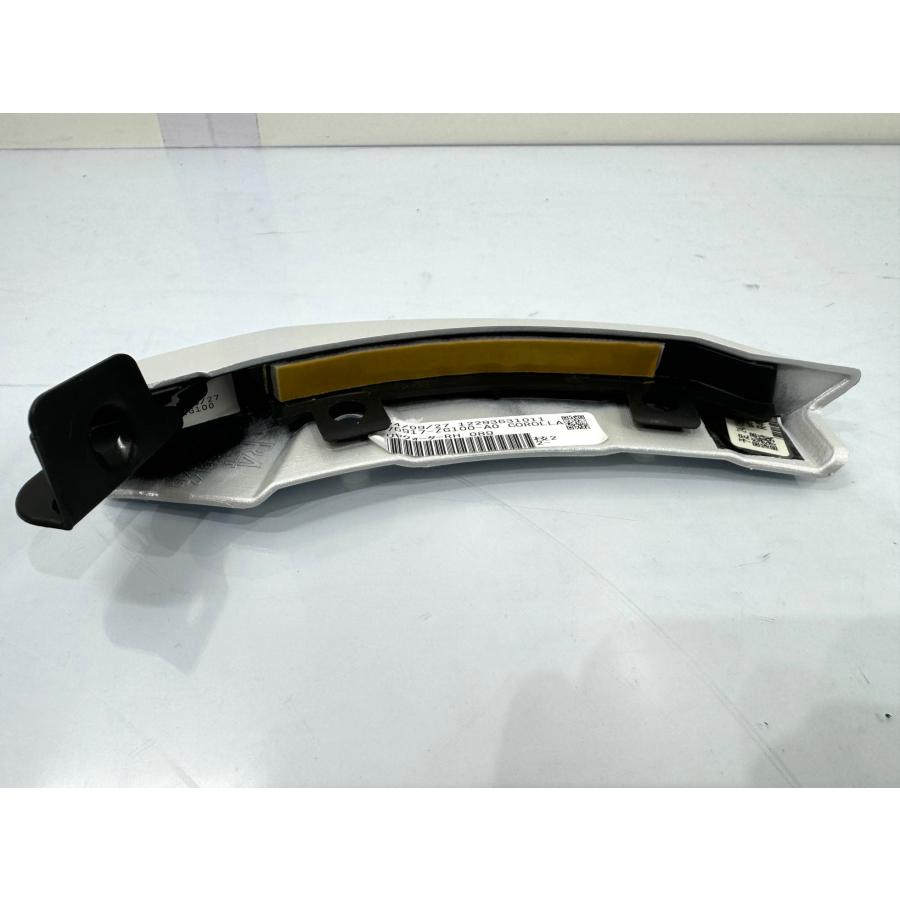 未使用・モデリスタ】カローラクロス ZVG11/ZSG10 サイドスカ−ト 右側