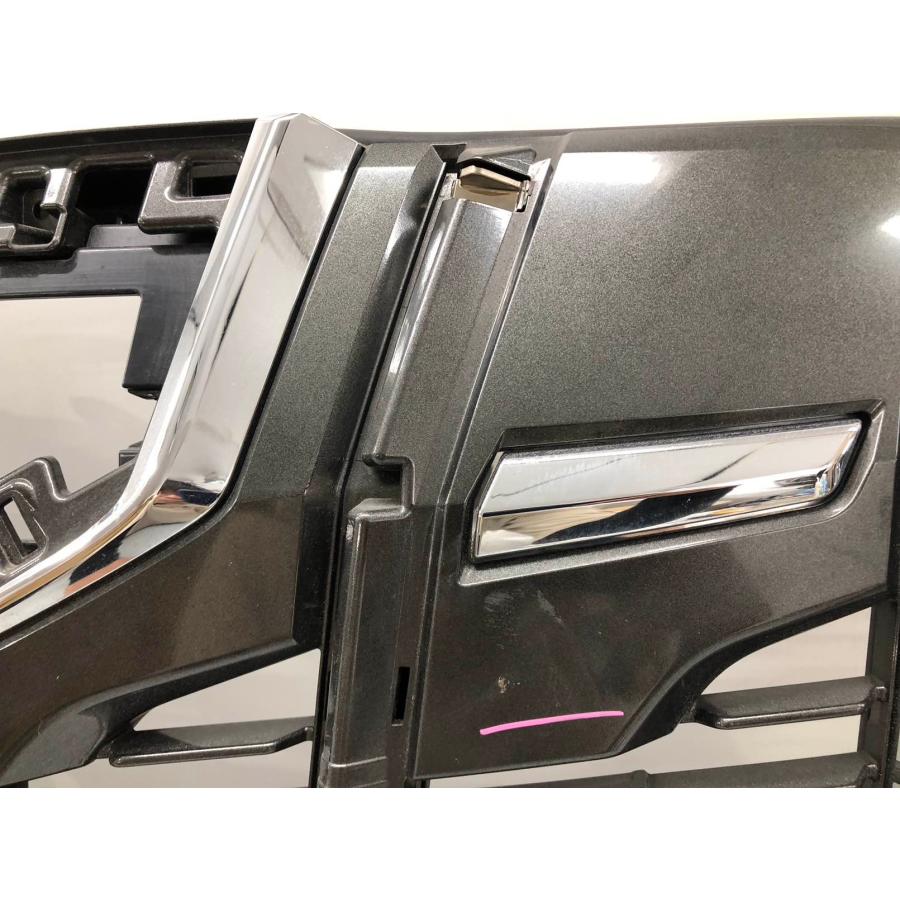 トヨタ アルファード S系 AGH30W 後期 純正 フロントグリル〈カメラ穴