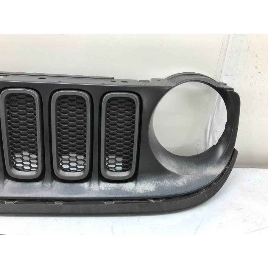JEEP ジープ レネゲード 純正 フロントグリル 735587827 ブラック（G79